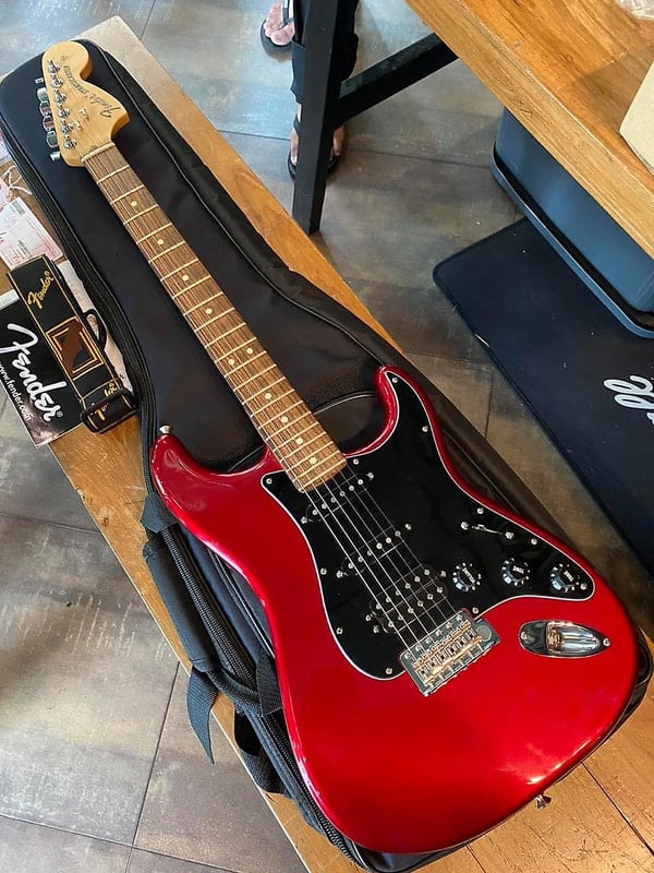 American Special Stratocaster HSS front