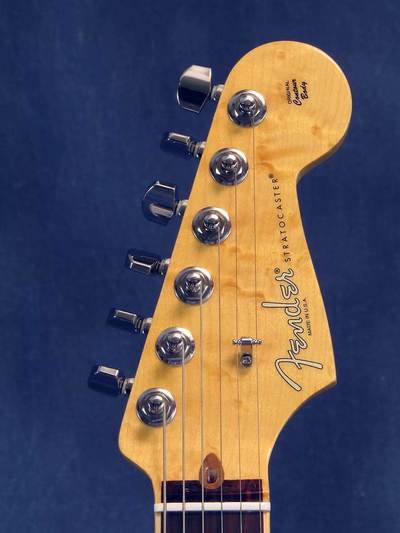 Fender Select Stratocaster Exotic Maple Quilt Headstock Front