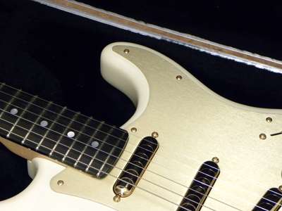 White Pearl American Deluxe Stratocaster pickup
