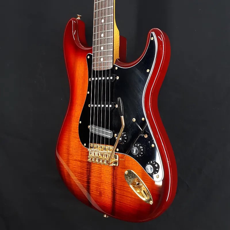 Fender ST62G/ASH KOA