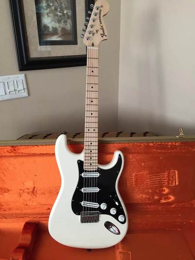 Billy Corgan stratocaster front