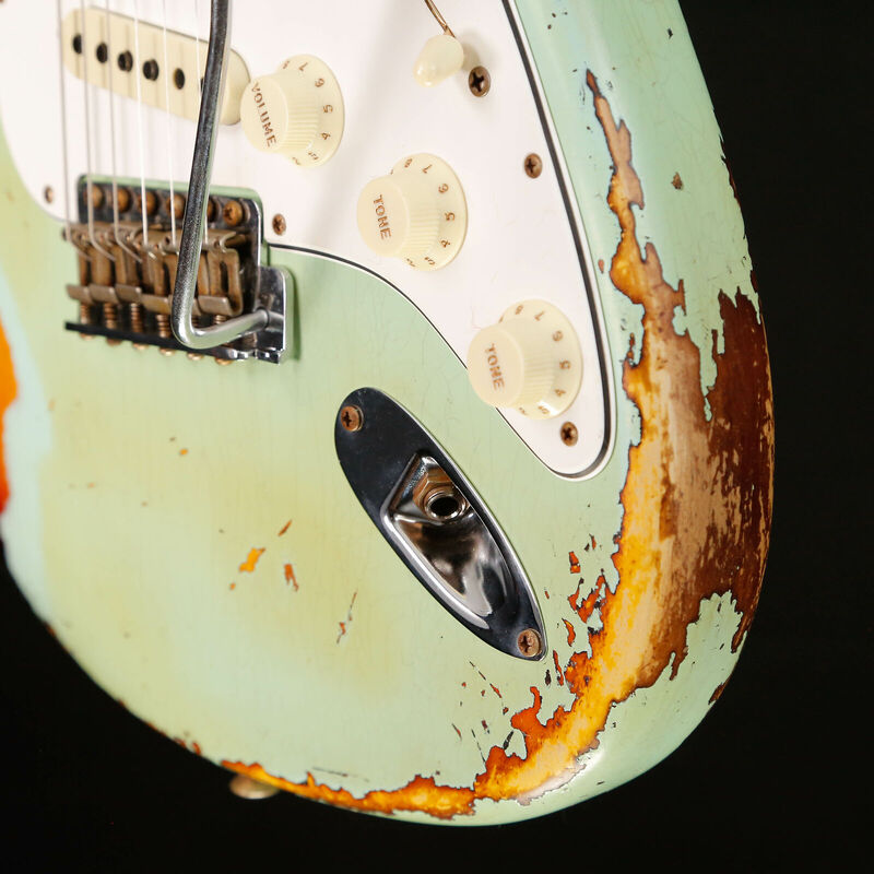 67 stratocaster heavy relic relic detail
