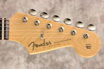 Classic Player '60s Stratocaster headstock