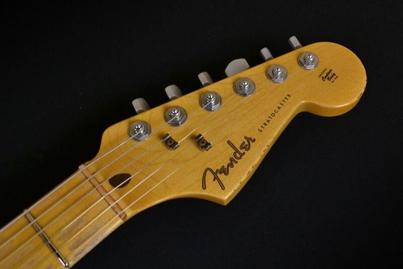 Nile Rodgers Hitmaker Stratocaster headstock