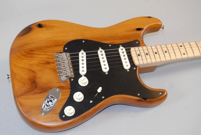 Limited Edition American Vintage '59 Pine Stratocaster body