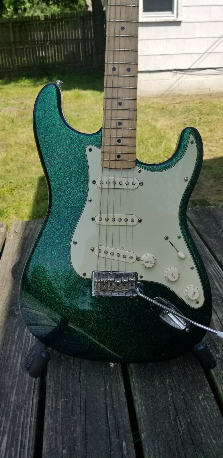 Limited Edition Flip Flop Green Blue Standard Stratocaster body