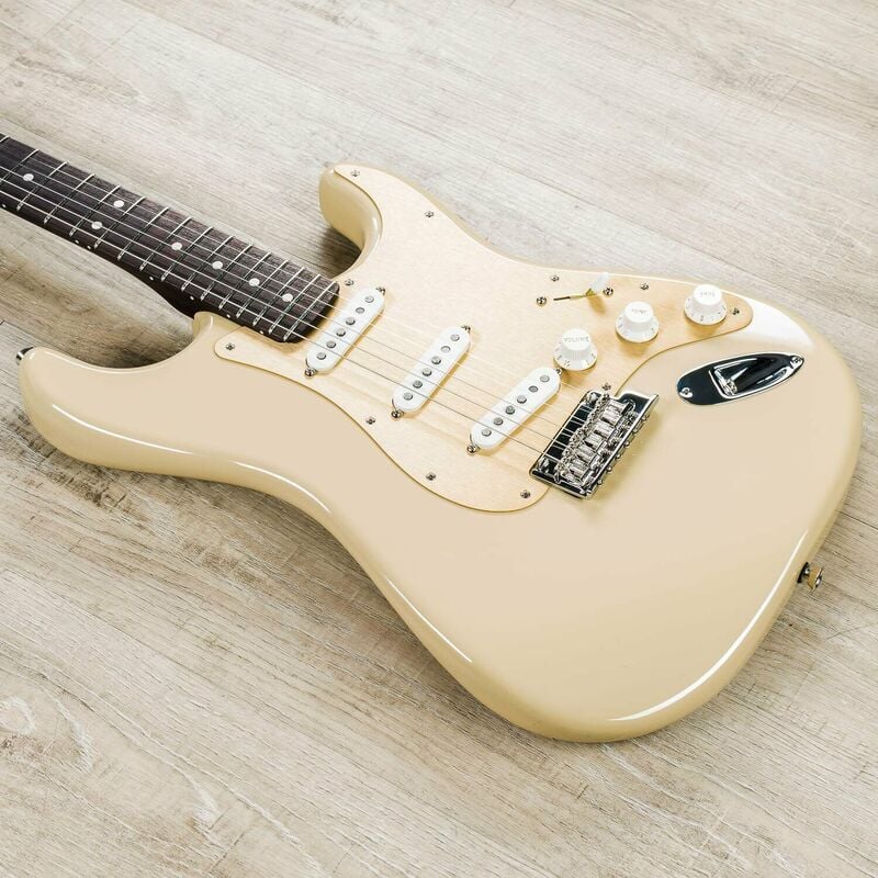American Professional Stratocaster Rosewood Neck Detail