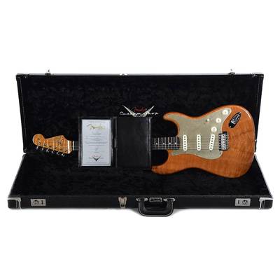 Artisan Rose Myrtle Stratocaster case open