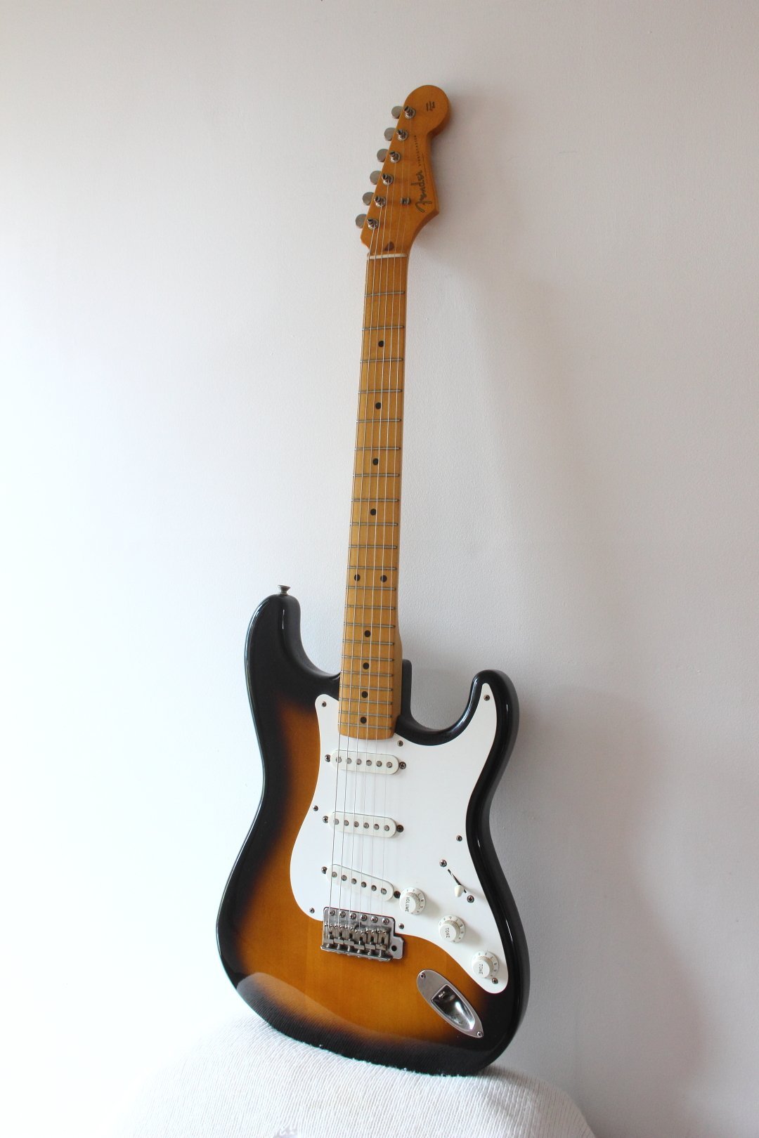 日本限定モデル】 ST57 Japan Fender - エレキギター - www 