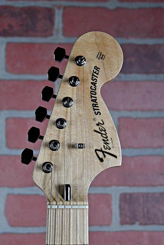 Bridge of Sighs Stratocaster Headstock front
