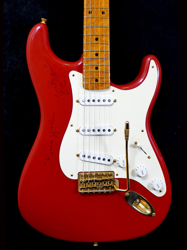 hank marvin stratocaster Body front