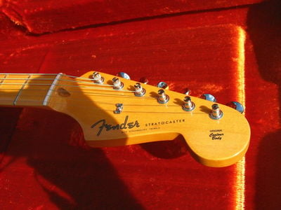 Dave Murray stratocaster Headstock front
