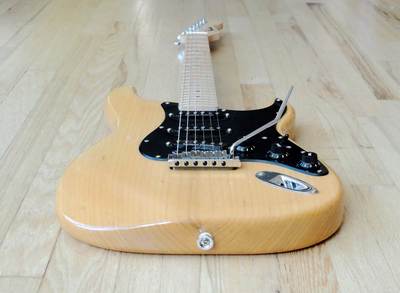Lite Ash Stratocaster