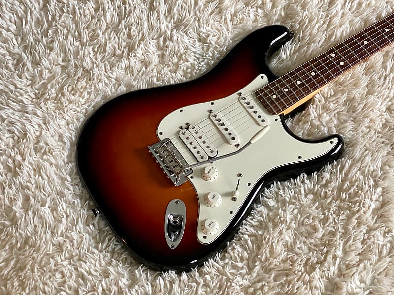 American Standard Stratocaster hss front