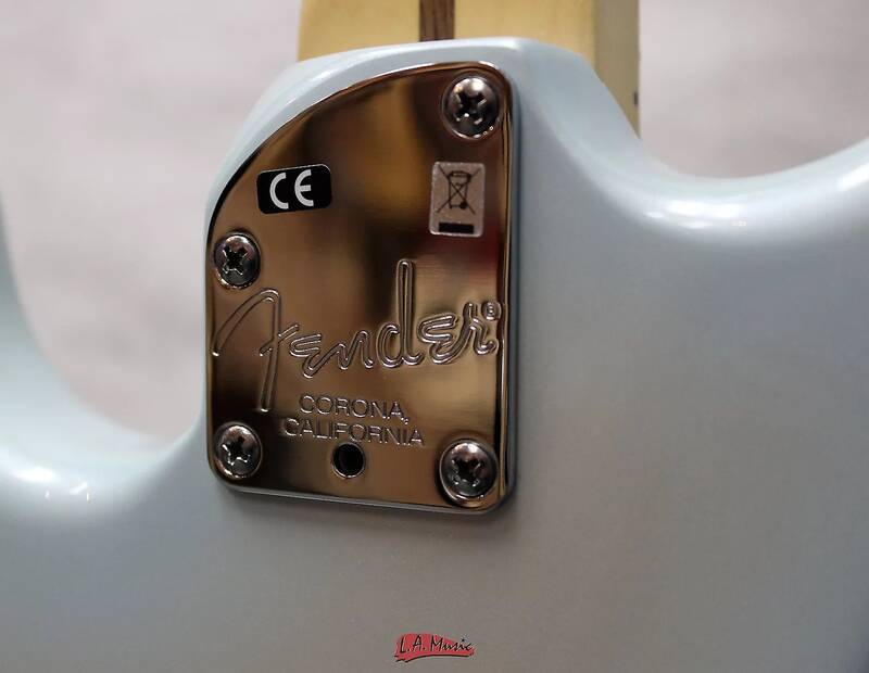 Dealer Event American Deluxe stratocaster Neck Plate