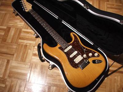 American Deluxe Stratocaster HSS front
