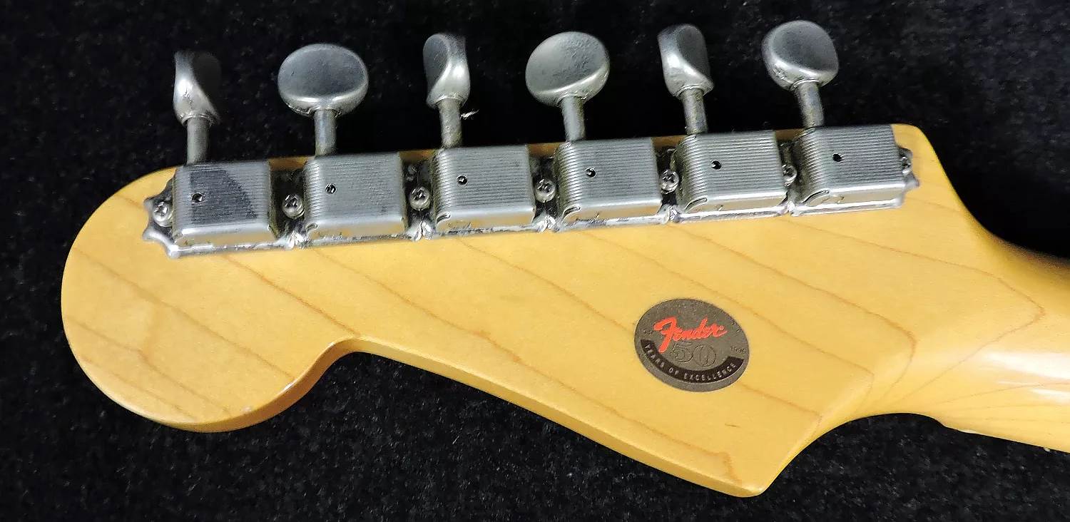Headstock of the Fender branded signature MIJ
