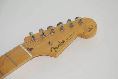 hank marvin stratocaster Headstock front