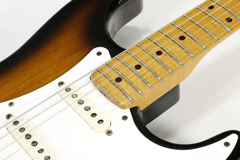 
'62 AVRI Stratocaster Fretboard Dots