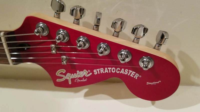Squier Satin Trans Fat Stratocaster (Indonesia)