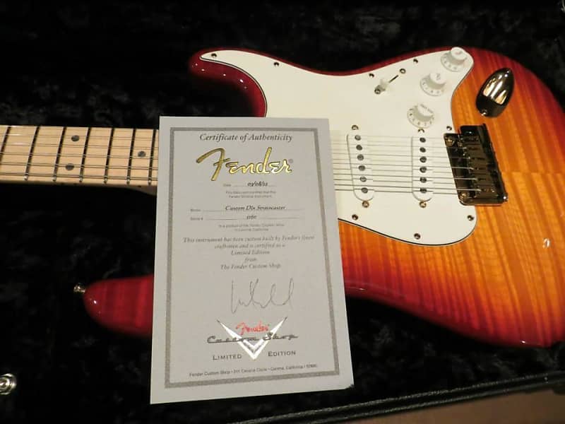 Limited Edition Custom Deluxe 2012 Stratocaster AAA Aged Cherry Burst