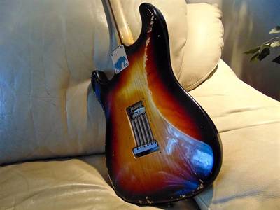 Classic HBS-1 Stratocaster belly cut